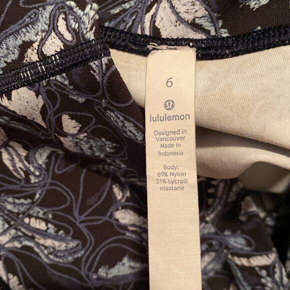 Lululemon Wunder Under Hi-Rise Tight 28" in Embellished Multi - Picture 9 of 9